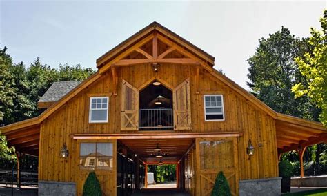 10 Barns With Living Quarters That Every Cowgirl Will Love – COWGIRL ...