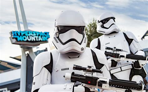 Get Your Star Wars on at Disneyland - Disneyland 4-Ever