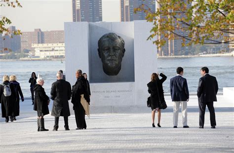 Gallery of Kahn's FDR Four Freedoms Park Opens in NYC! - 2