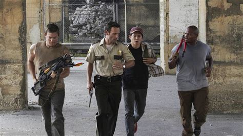 The Walking Dead: Season1 - Episode3 - FMovies