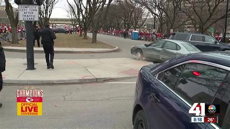 Car drives through barrier on Chiefs championship parade route