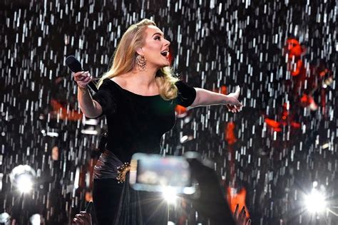 Adele Warns Fans: 'I'll Kill You' For Throwing Items on Stage