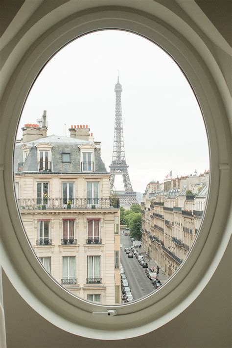 Eiffel Tower Room with a View - Everyday Parisian