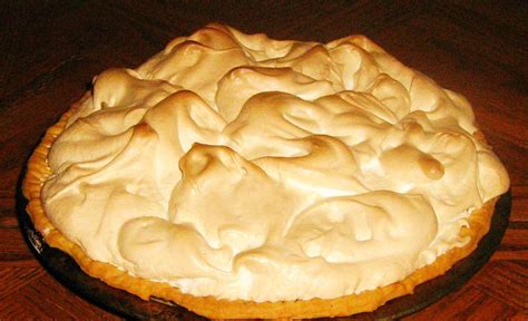 Abtex's Recipes: Banana Meringue Pie Recipe