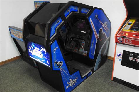 Vintage sit down Star Wars arcade game : r/starwarsgames