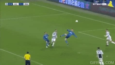 Bicycle kick Gif : Ronaldo, Messi, Pele & More - Mk GIFs.com