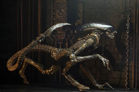 Alien 3 – 7” Scale Action Figure – Ultimate Dog Alien – NECAOnline.com