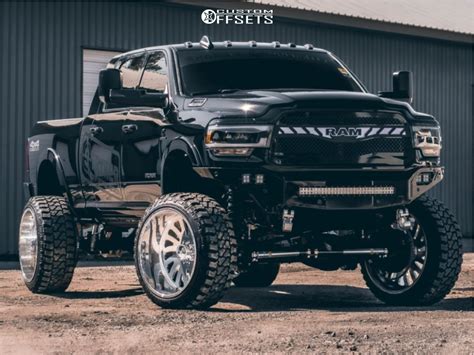 5th Gen RAM With 7.5 Inch Lift - 26's And 37's!