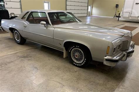 1977 Pontiac Grand Prix SJ 1 | Barn Finds