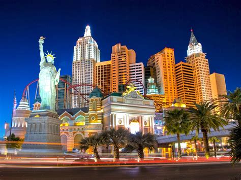 Las Vegas, la ville de la démesure :) | New york hotels, Las vegas, Vegas