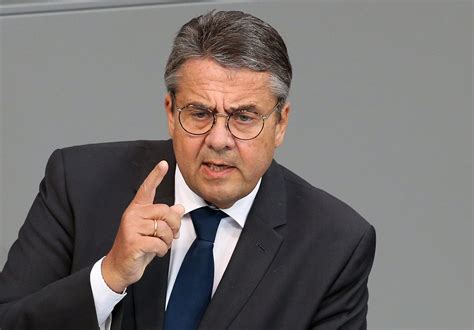 Medien: Ex-SPD-Chef Sigmar Gabriel könnte neuer VDA-Präsident werden | GMX