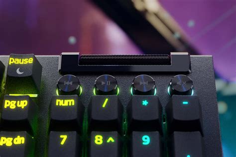 Razer’s new BlackWidow V4 Pro keyboard has a terrifying number of ...