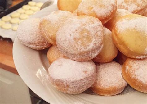 Romanian donuts (Gogoși) Recipe by chinic20 | Recipe in 2020 | Easy ...