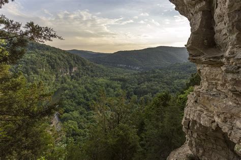 Overlooking the Buffalo National River. [OC][2048x1366] : EarthPorn