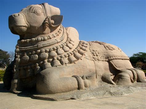 INTERESTING INFO: LEPAKSHI TEMPLE ARCHITECTURE