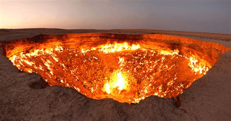 The Door To Hell - Darvaza Gas Crater, Turkmenistan