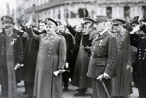 Vichy france: Old guard and new order, 1940-1944