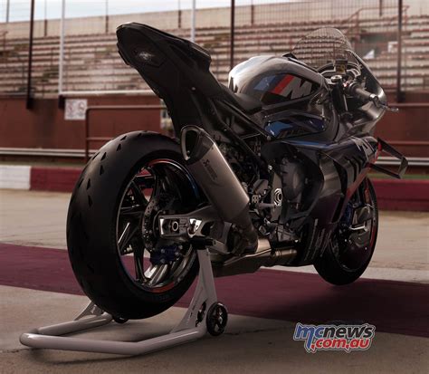 2023 BMW M 1000 RR - With more M... 314 km/h top speed | MCNews