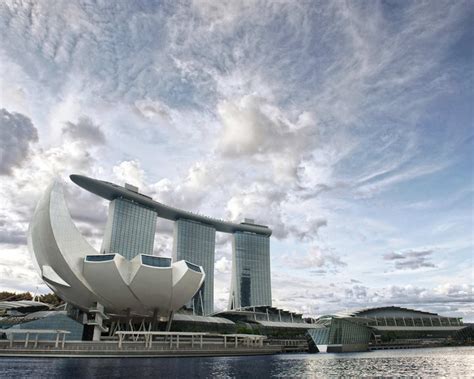 Artscience Museum In Singapore / Safdie Architects | ArchDaily