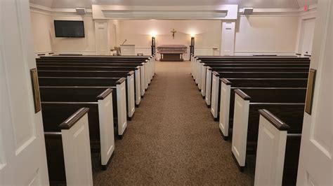 Virtual Tour | Memorial Oaks Chapel | Brenham TX funeral home and cremation