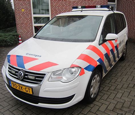 Police car from the Netherlands 02 - Police cars by country - Wikimedia ...