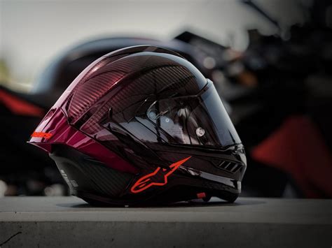 Alpinestars Supertech R10 Helmet Review | Cycle World