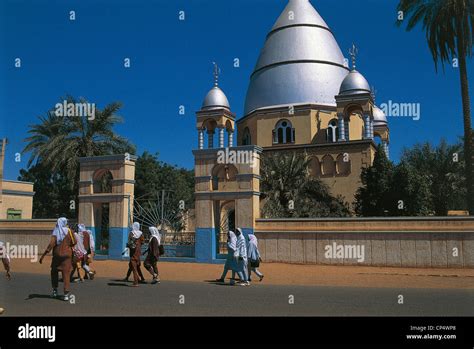 Sudan Khartoum Tomb Of The Mahdi (Mohammed Ahmed Stock Photo - Alamy