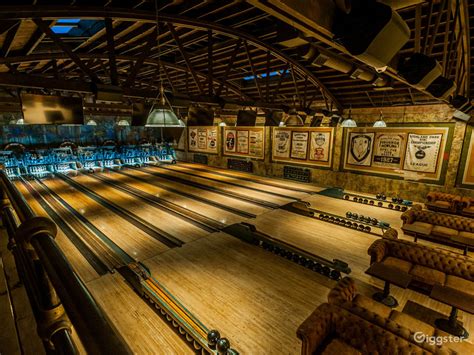 Historic Bowling Alley | Rent this location on Giggster