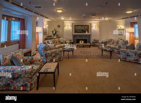 The interior of Royal Yacht Britannia (HMY Britannia), Edinburgh, Scotland Stock Photo - Alamy