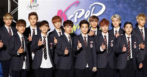 K-Pop Band Seventeen Release Their 'Seventeen Power Of Love: The Movie' In India!