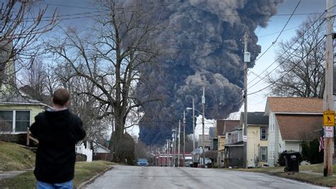 Norfolk Southern settles lawsuit in Ohio train derailment | 10tv.com