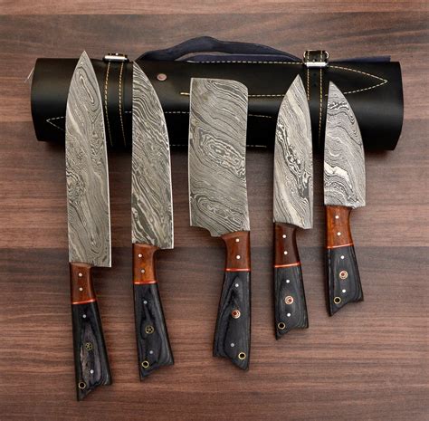 Damascus Kitchen Knife Set With Steak Knives | Damascus Knives