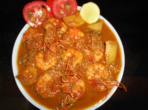 Paramita's Kitchen: Chingri Macher Kalia / Spicy Prawn Fish Curry