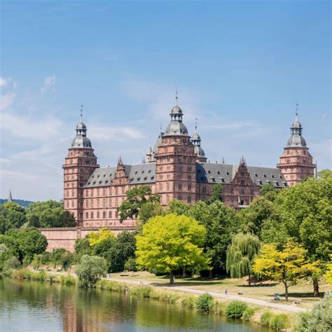 Discover Castles Near Frankfurt: Palaces by the Rhine