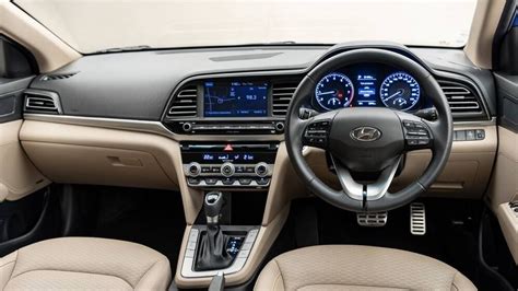 2025 Hyundai Elantra Limited Interior - Olivia Rees