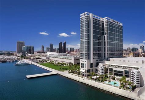 Hilton San Diego Bayfront Photos - ARESTravel.com