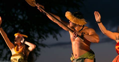 Luau Kalamaku - Kauai Luau - Reservations, Reviews, photos, videos