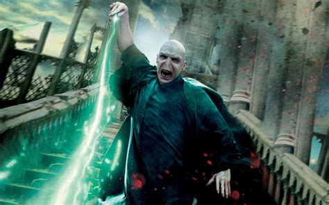 Harry Potter: 5 Most Powerful Wizards of Wizardry World - QuirkyByte