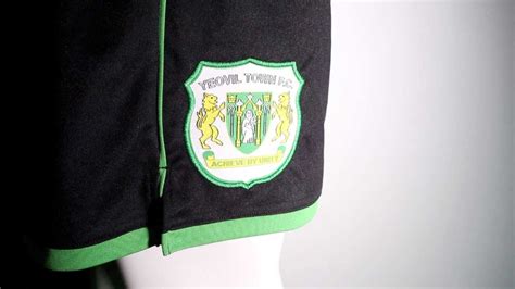 Yeovil Town 17-18 Home & Away Kits Released - Footy Headlines