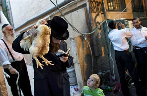 Ancient Yom Kippur ritual of kapparot conspicuously absent on streets of Jerusalem - Israel News ...