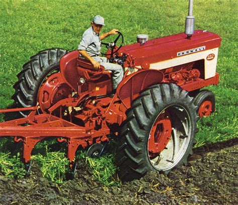 Farmall 560 Row Crop Tractor - a photo on Flickriver