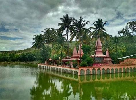 Location: Ramdara Temple, Pune Today's top pick of @trellingpune ...