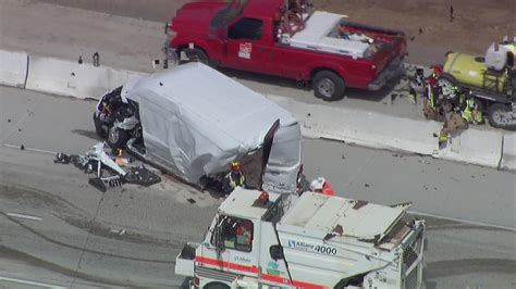 Multi-car crash shuts down freeway lanes in Carlsbad | cbs8.com