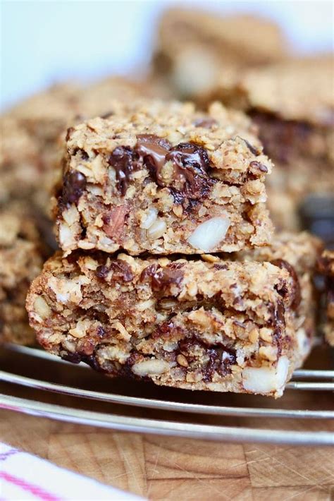 Healthy Breakfast Bars (Vegan, GF) - The Cheeky Chickpea