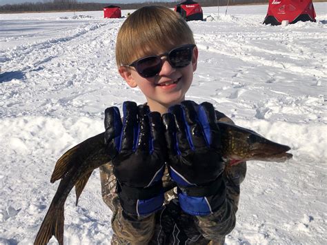 Second Annual Veterans Pike Spearing Day Photos | View Our Gallery