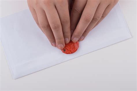 3 Ways to Seal an Envelope - wikiHow