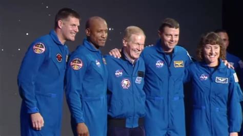 NASA unveils the four astronauts who will fly on the Artemis 2 mission ...