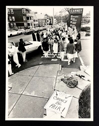 1986 Dorchester MA MNA Nurse Contract Strike Carney Hospital VTG Press Photo | eBay