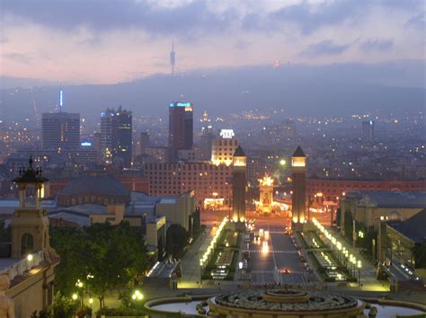 File:Montjuic Placa Espanya Barcelona.jpg - Wikimedia Commons