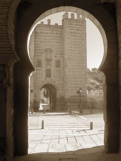 Toledo > Keyhole Arch | Superb example of Moorish architectu… | Flickr